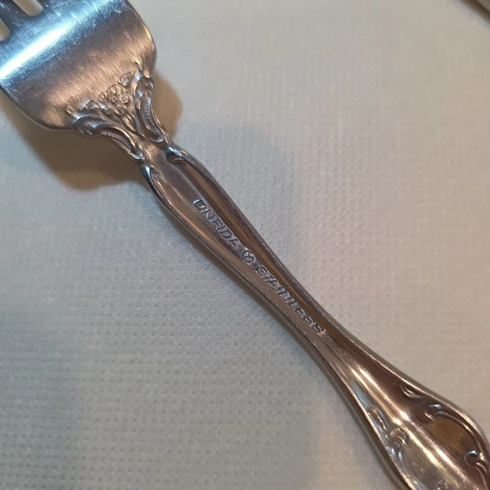 Oneida vintage michelangelo
